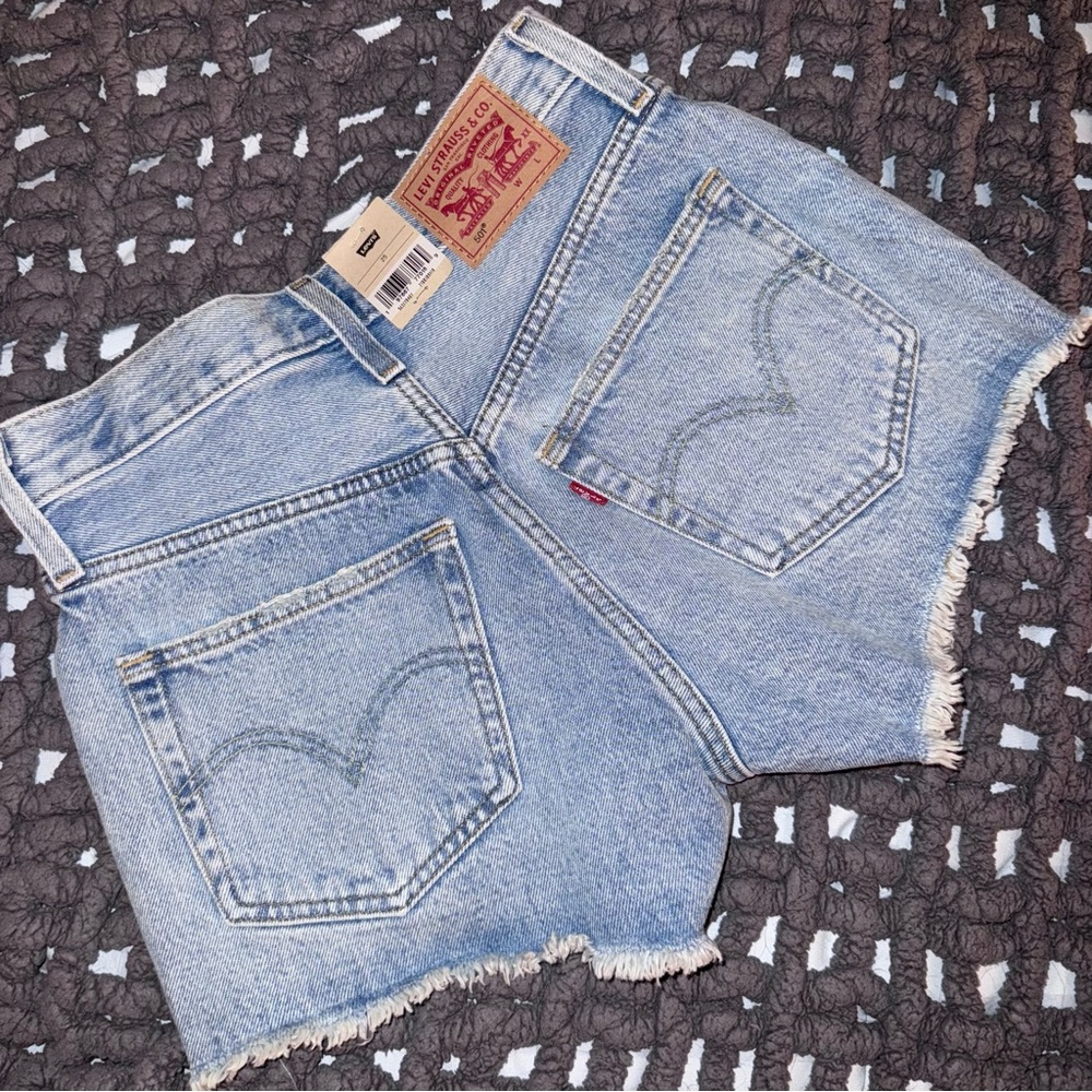 Levi's 501 Blue Jean Shorts - Picture 3 of 4